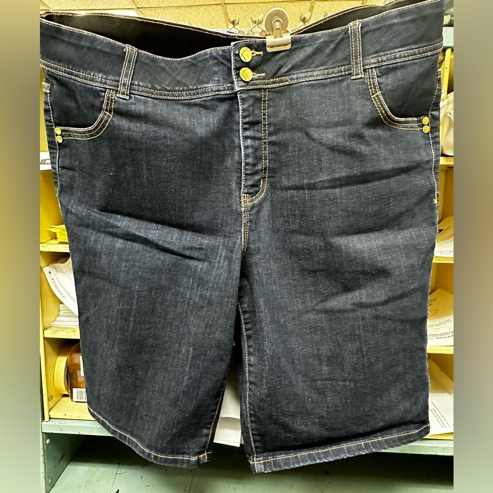 Lane Bryant Bermuda